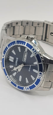 Lorus 42mm Quartz – Dark Blue Sunray Dial | Stainless Steel Bracelet | Day-Date