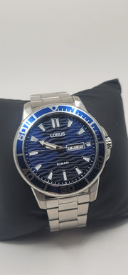 Lorus 42mm Quartz – Dark Blue Sunray Dial | Stainless Steel Bracelet | Day-Date