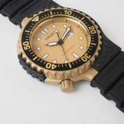 Seiko Giugiaro Air Divers 200m Numbered Limited Edition 1130/2000 – Gold Dial – 43.8mm – 7N36 Quart